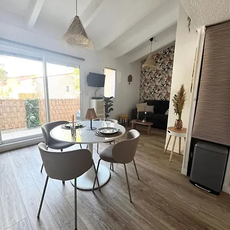 Апартаменти 28 M² Piscine *