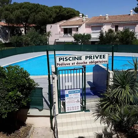 28 M² Piscine Апартаменти
